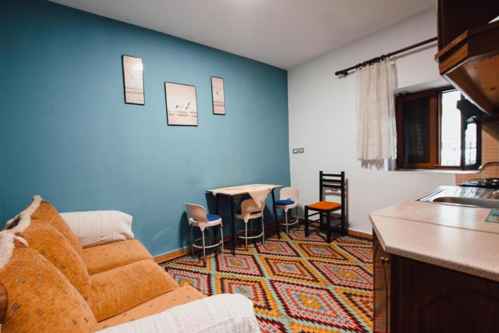 Apartamento Bb Apartament Gjirokastër Exterior foto